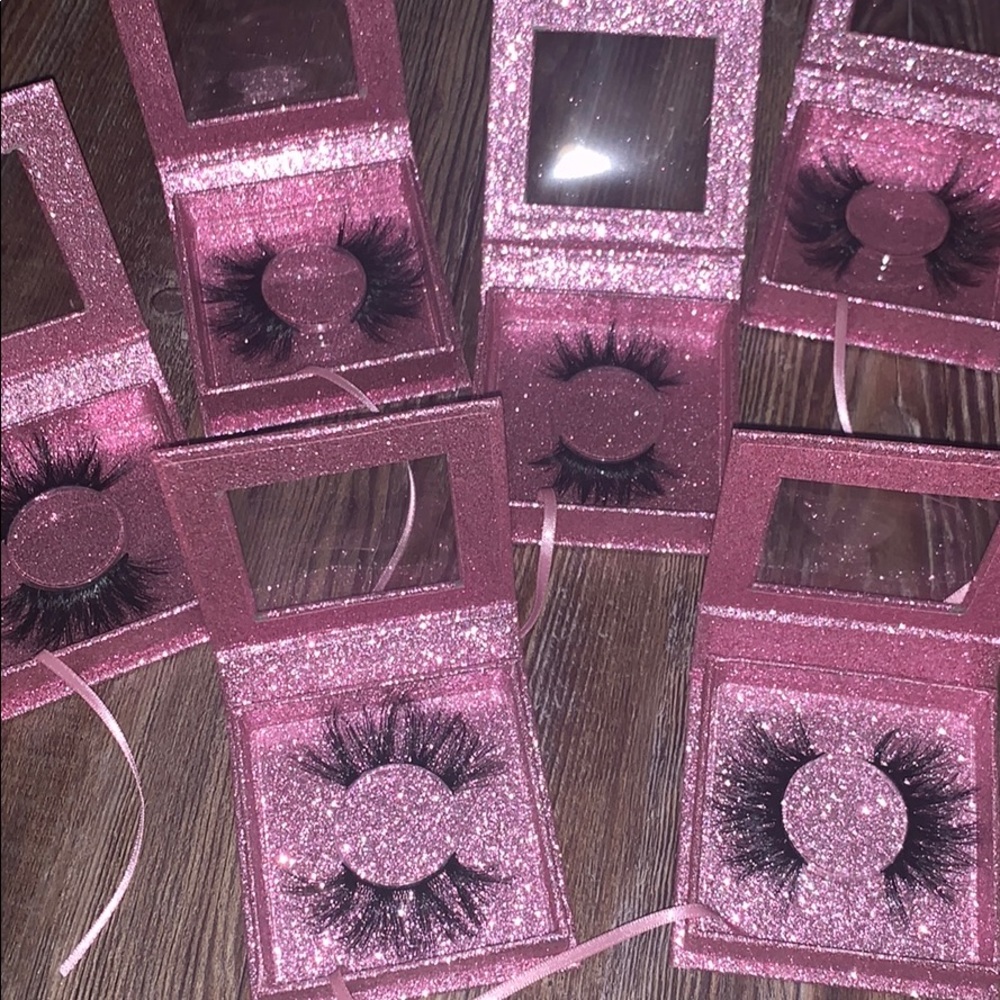 NEW ! 2 For 20$ Minks !! 💕 All Styles & Sizes !